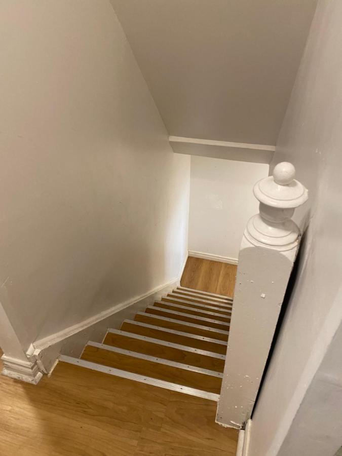 Quad Room With Private Bathroom 536A-Two Bedrooms 多伦多 外观 照片